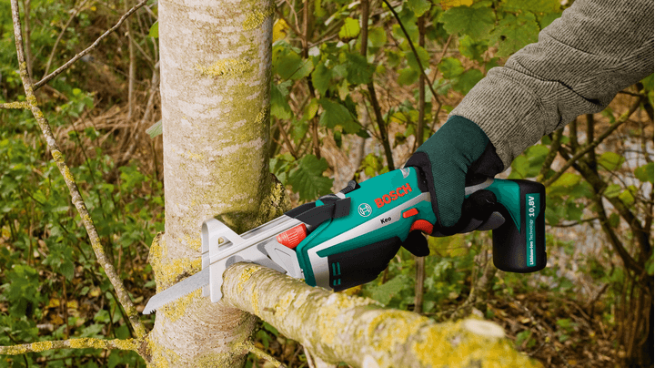 Bosch akumulátorová záhradná píla Keo s držiakom konárov A-Grip