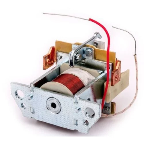 Elektromagnetický spínač pre štartér MSX 1957 /MAHLE/