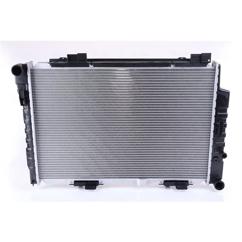 Chladič motora NISSENS 62750A