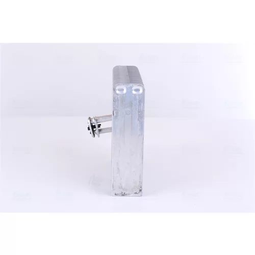 Výparník klimatizácie 92167 /NISSENS/ - obr. 1