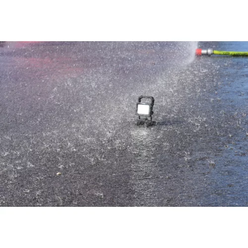 PRENOSNÝ REFLEKTOR 20W SMD 2000LM /Sthor/ - obr. 7