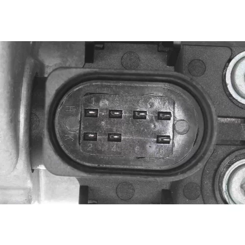 Hrdlo škrtiacej klapky V10-81-0102 /VEMO/ - obr. 1