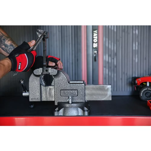 YATO Zverák zámočnícky otočný 150 mm (YATO náradie) - obr. 1