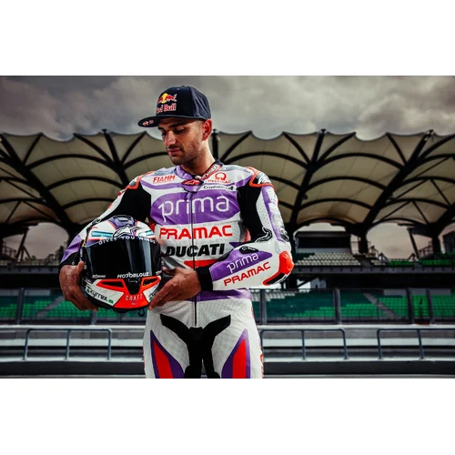 Prilba supertech R10 solid (lesklý karbon/matný karbon, veľkosť 2XL) /ALPINESTARS/ - obr. 22